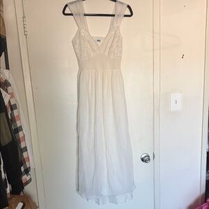 Chic Lady Leonora White Maxi Dress